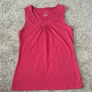 The ultimate tank, size small, dark pink. Super soft, stretchy and lightweight.